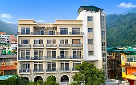 Mvt Guesthouse & Restaurant